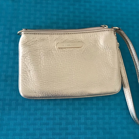 Handbags - Michael Kors wallet